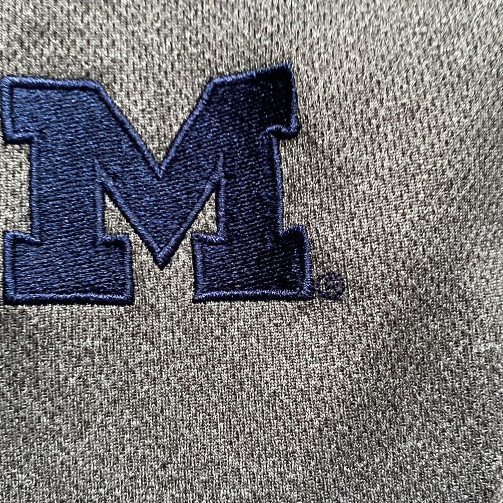 Michigan pullover. Size Medium 38/40. Excellent condition - Picture 3 of 4
